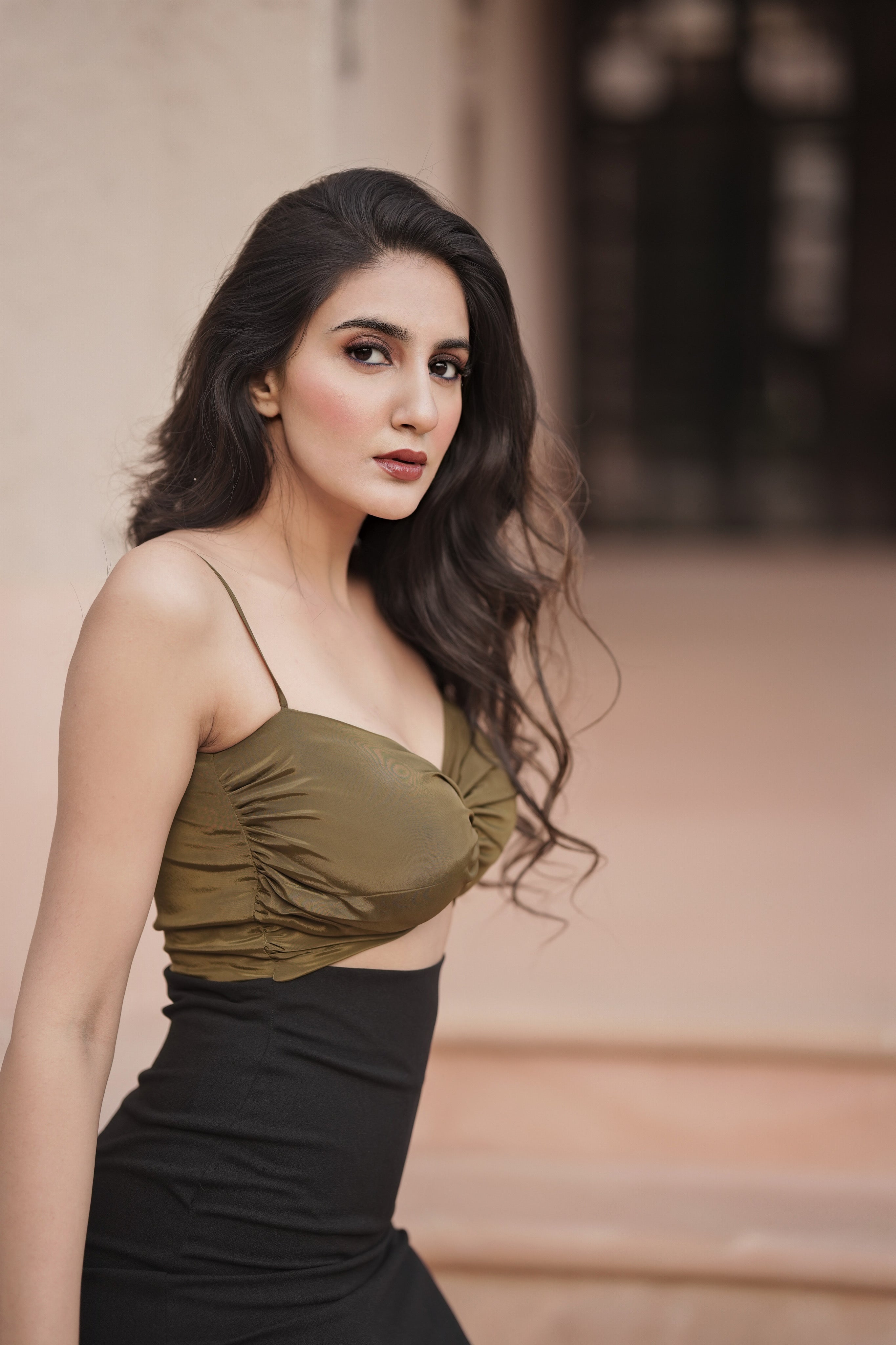 GREEN AND BLACK BODYCON MIDI DRESS