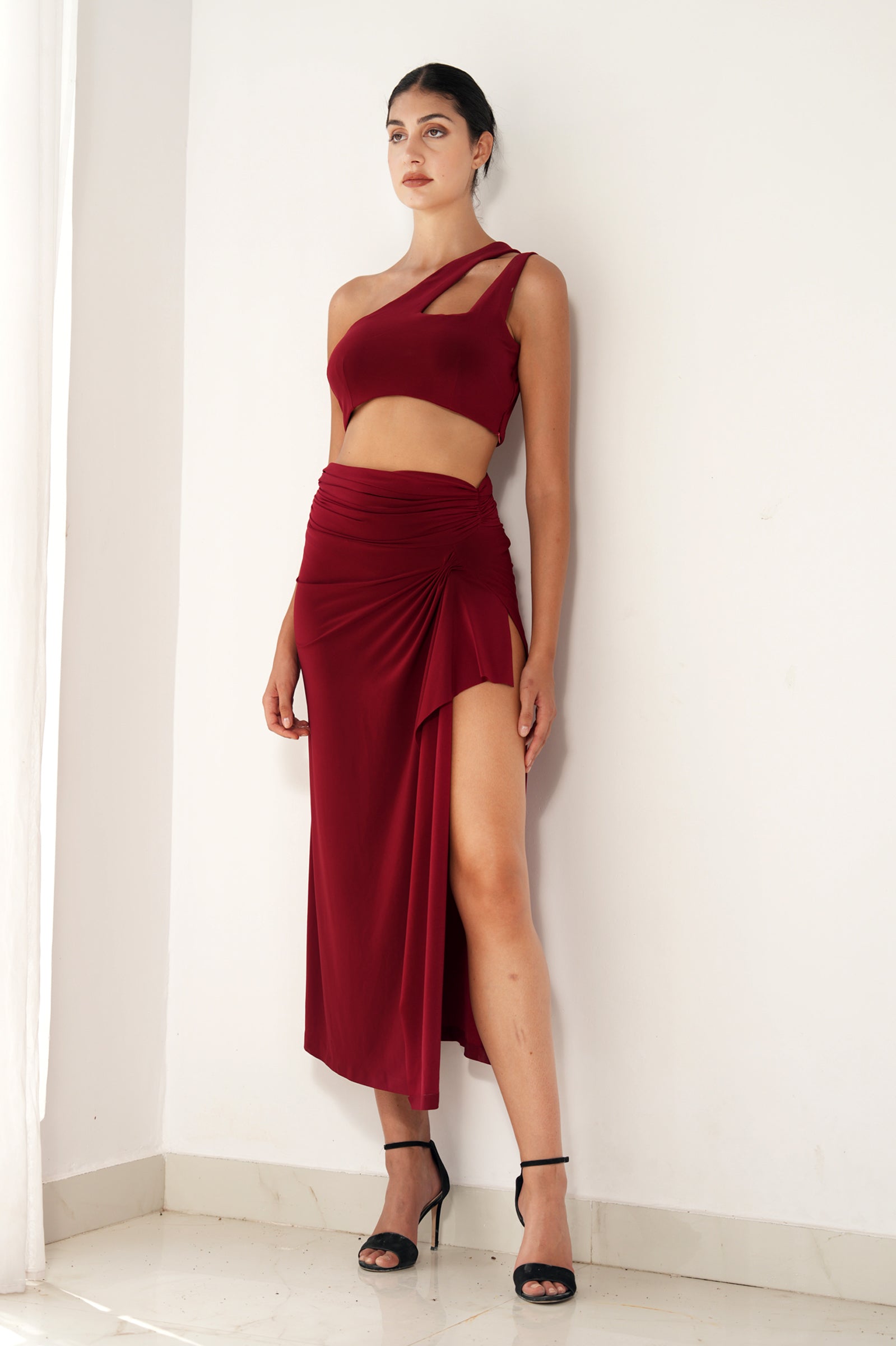 APPLE RED BANDAGE CROP TOP WITH COWL STRAIGHT SKIRT