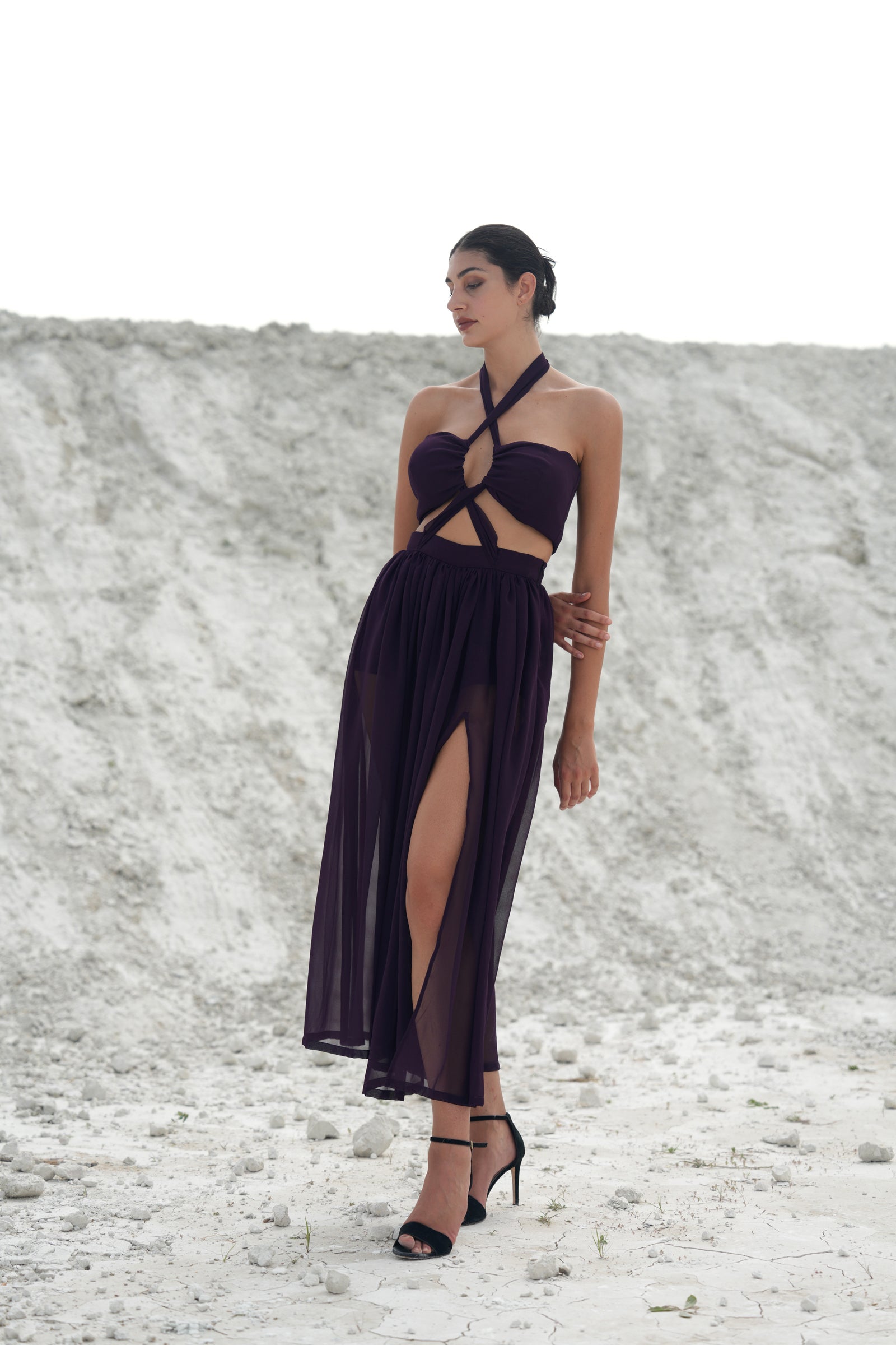MULBERRY PURPLE KEYHOLE BODICE GATHERED MAXI DRESS