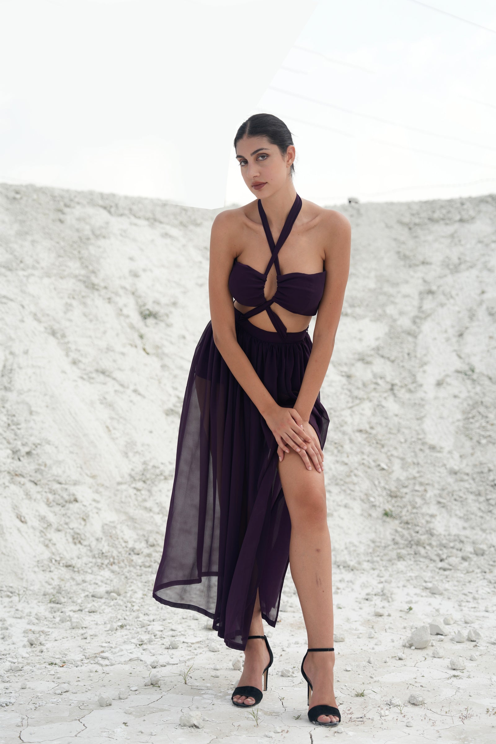 MULBERRY PURPLE KEYHOLE BODICE GATHERED MAXI DRESS