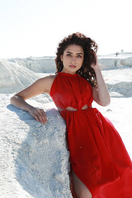 Hot RED Infinity Maxi