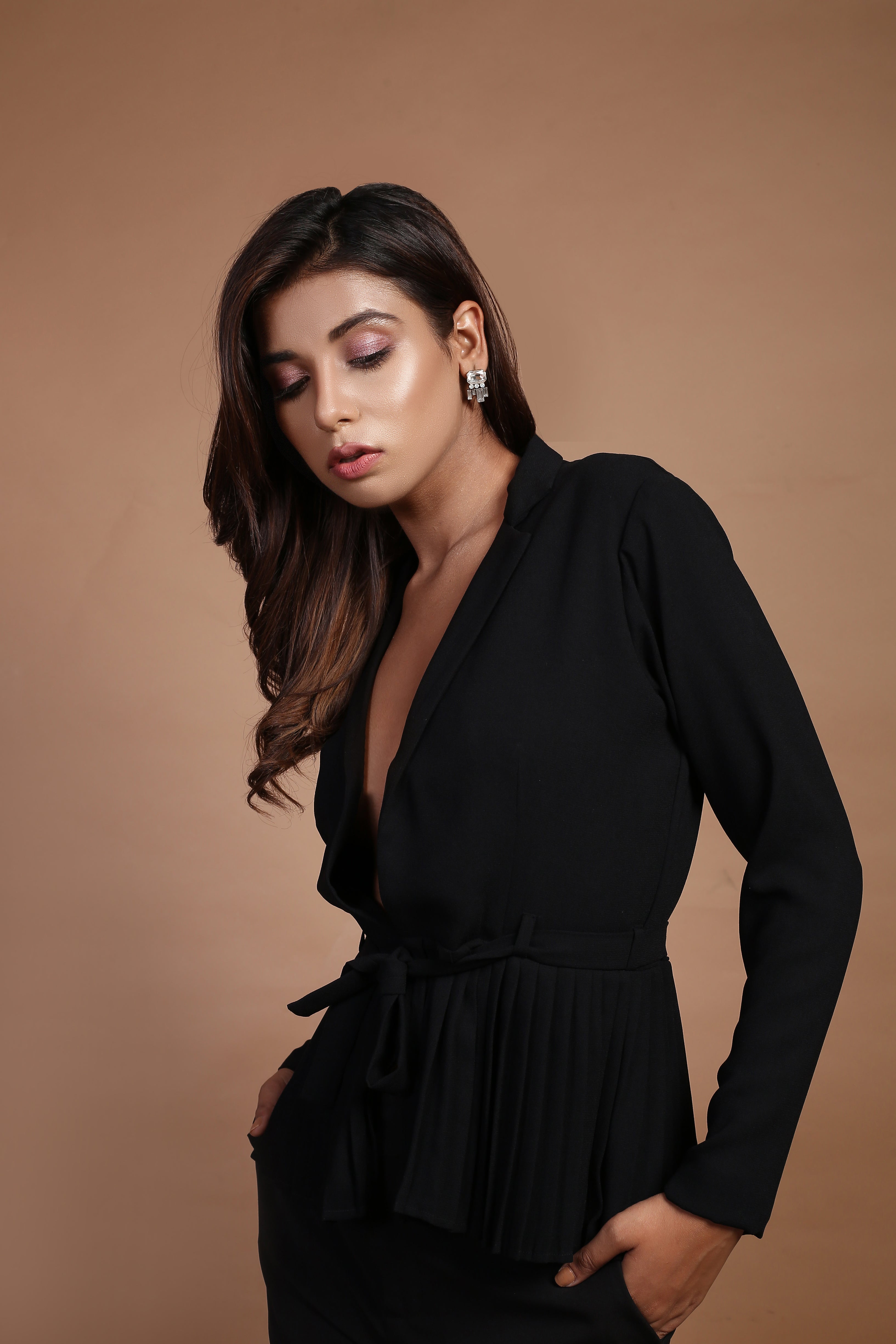 Black Hem Pleated Belted Blazer