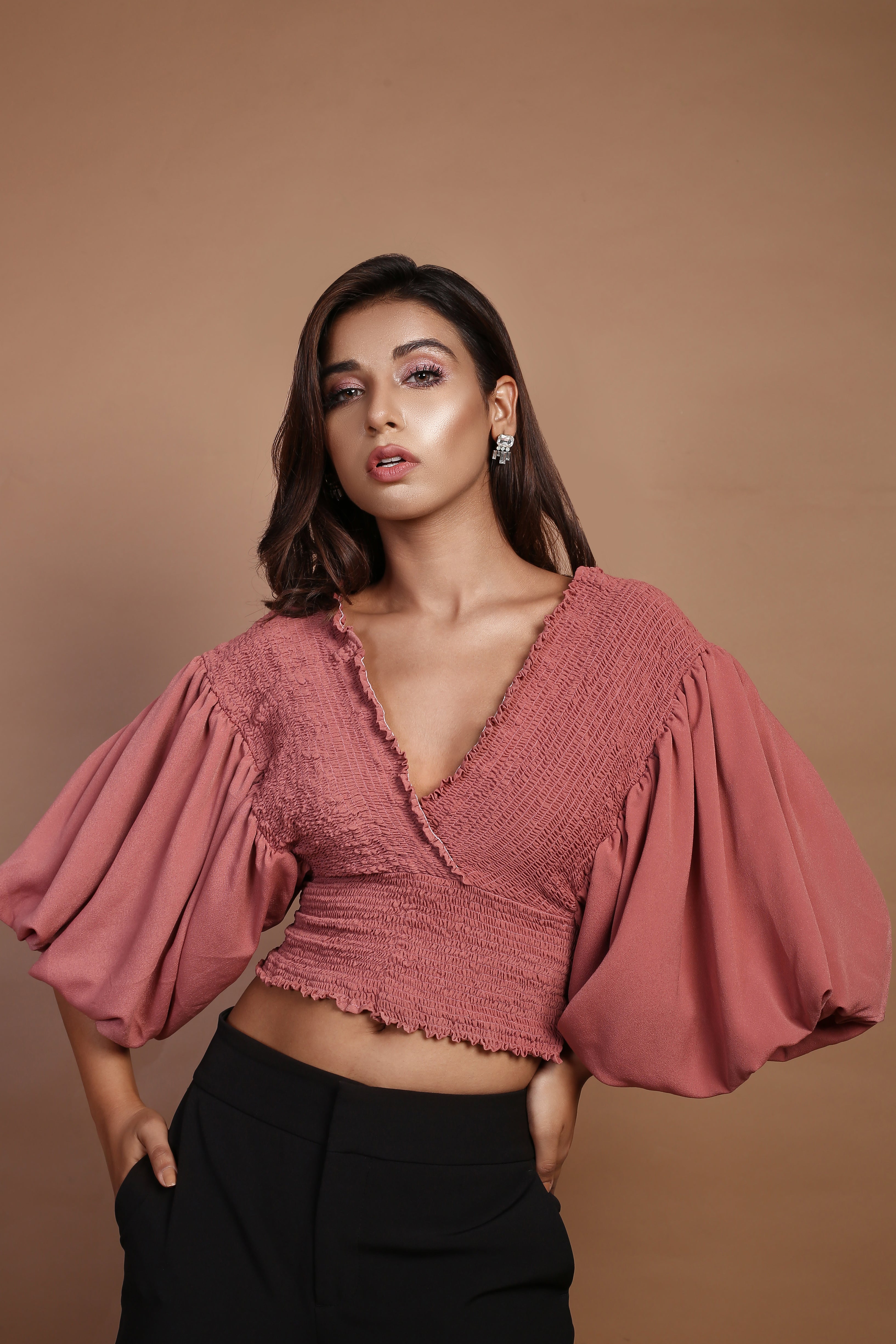 Thulian pink Smoacking top